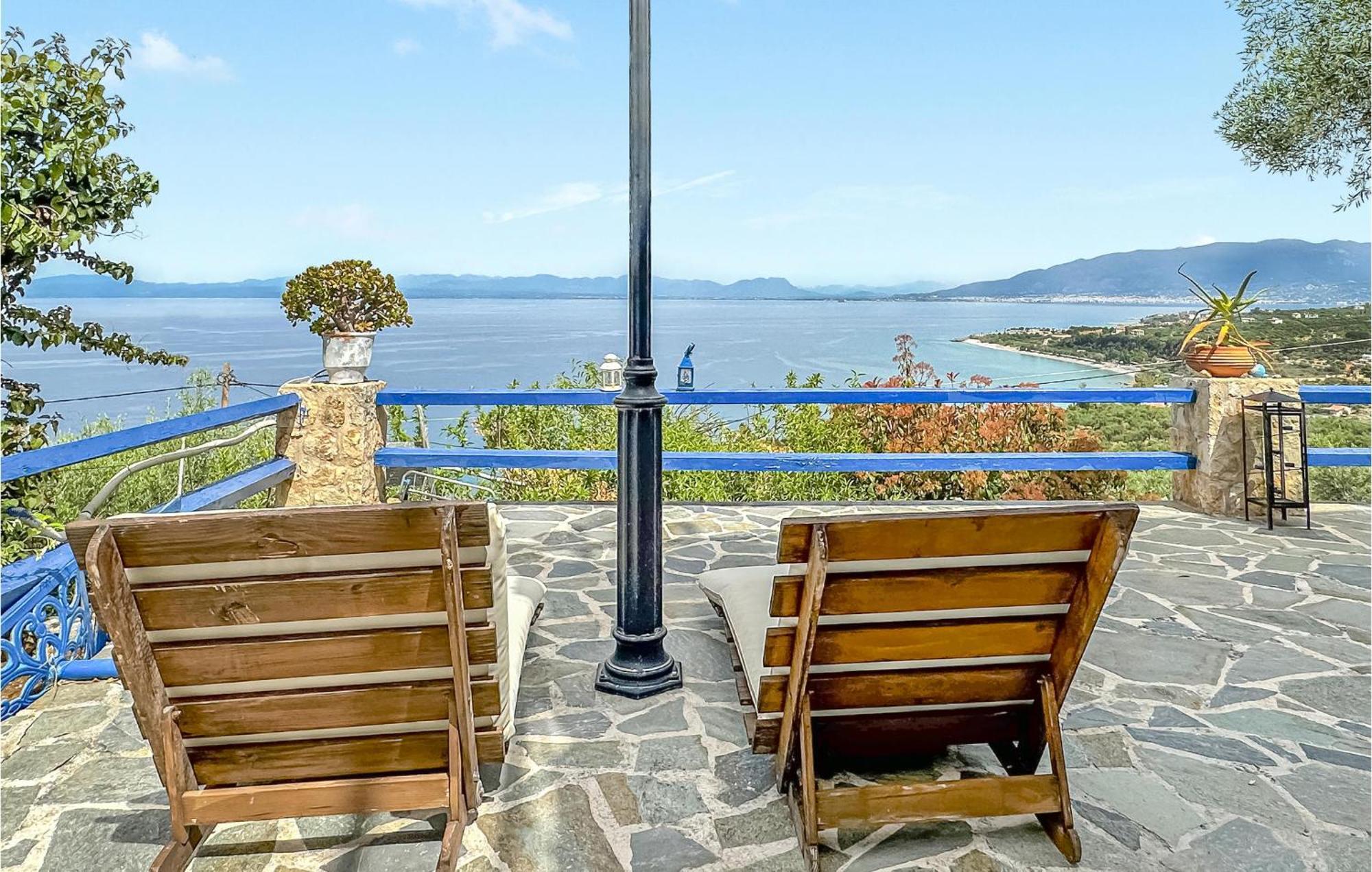 2 Bedroom Lovely Home In Kalamata Bagian luar foto
